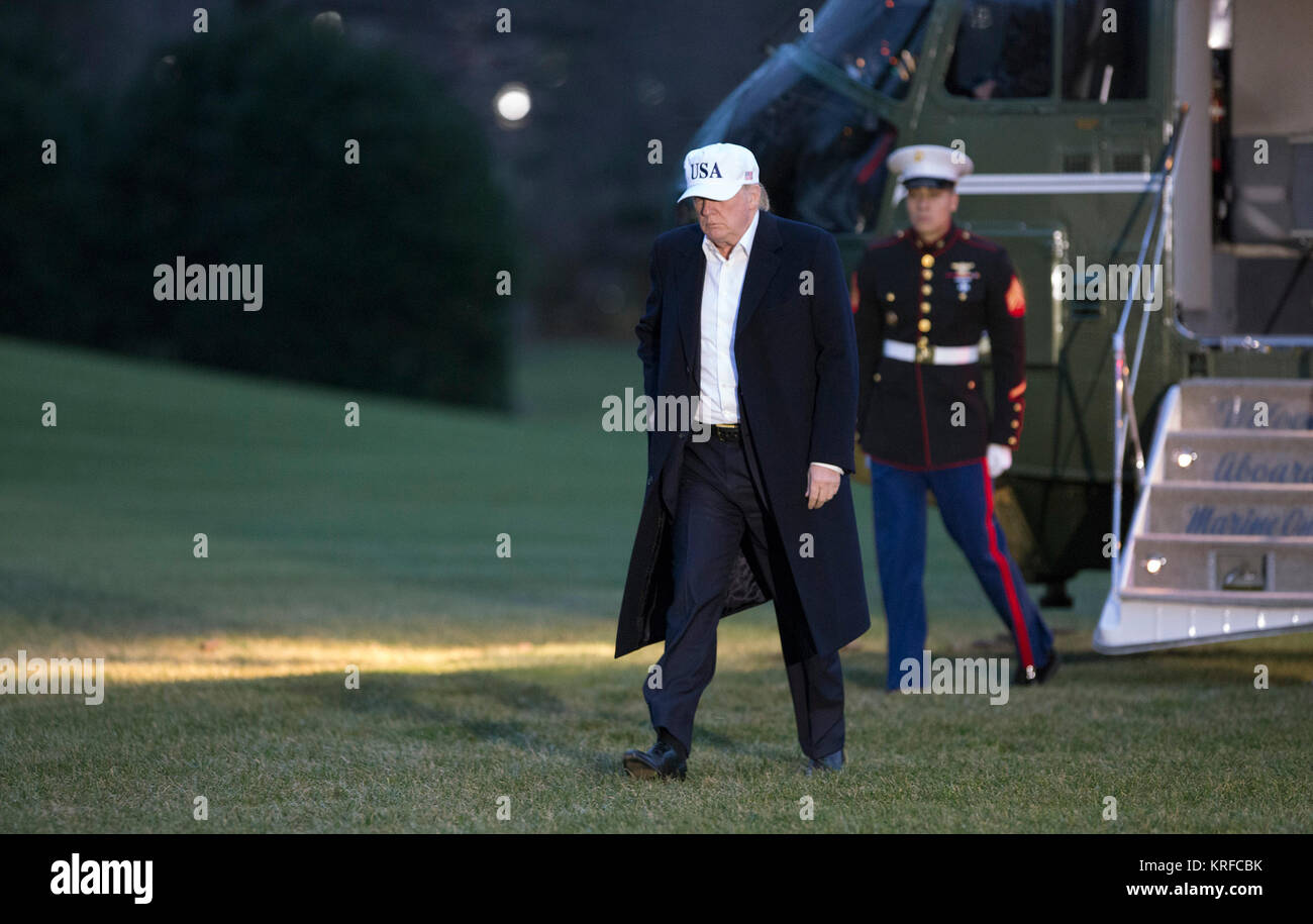 United States President Donald J. Trump arrives back at the White House ...