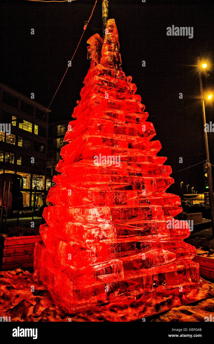 Piedmont, Italy. 19th Dec, 2017. Italy Piedmont Turin 19th December  2017 Christmas Ice Tree to LIngotto Credit: Realy Easy Star/Alamy Live News Stock Photo
