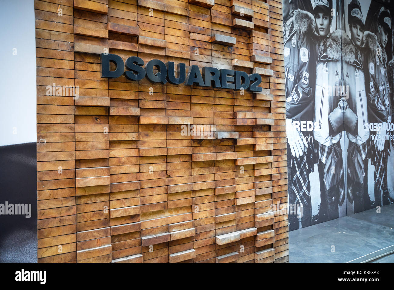 dsquared store in milan