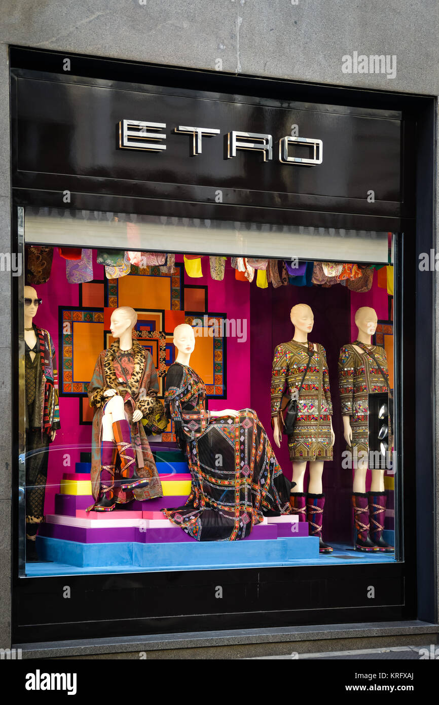 Milan, Italy - September 24, 2017: Etro store in Milan. Fashion week Etro  shopping Stock Photo - Alamy