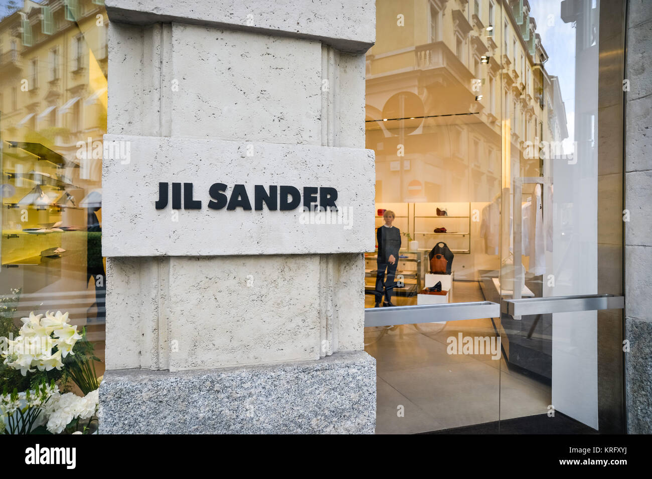 Milan, Italy - September 24, 2017: Jil Sander store in Milan. Fashion week Jil  Sander shopping Stock Photo - Alamy