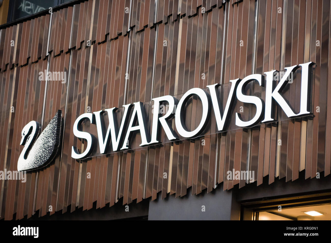 Swarovski store hi-res stock photography and images - Page 3 - Alamy