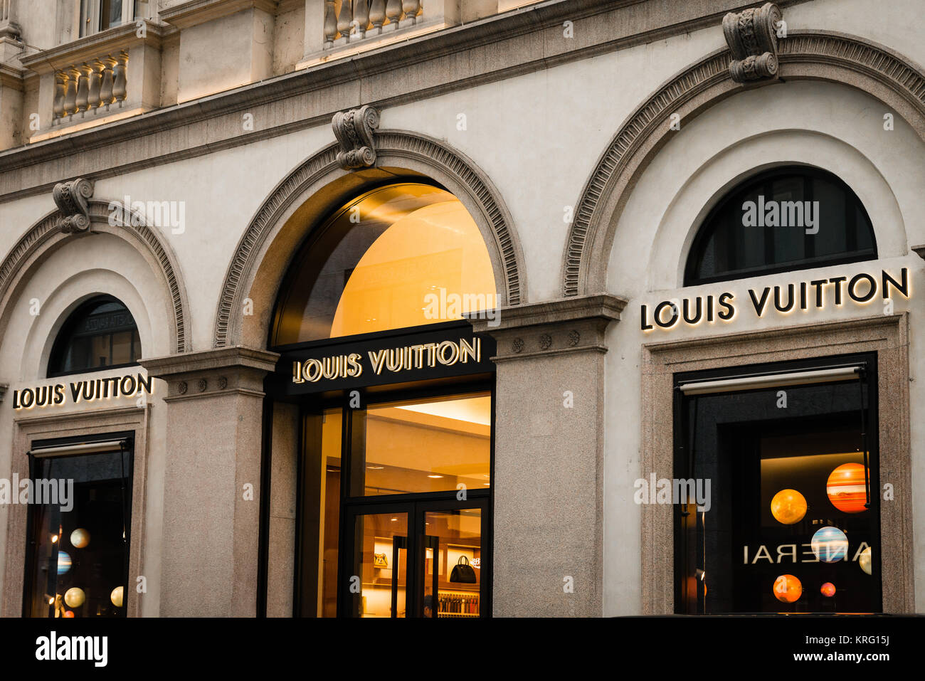 Louis Vuitton store window shop Rome Italy shopping Stock Photo - Alamy