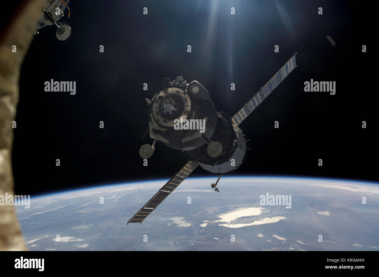 Soyuz TMA-7 approach Stock Photo