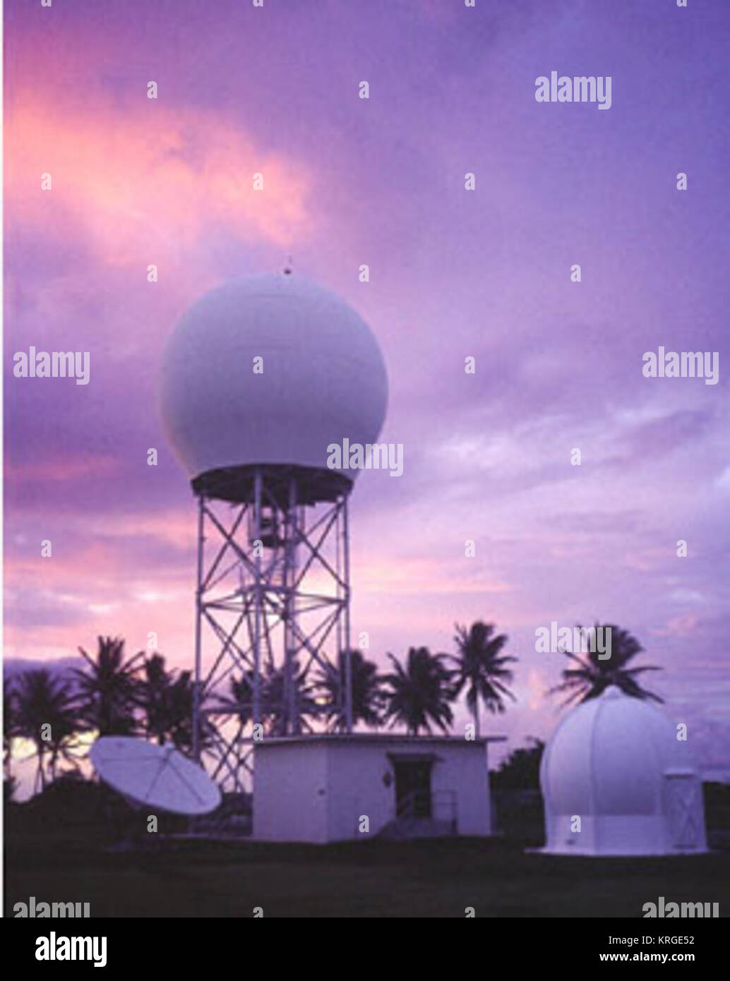 Space tracking radar hi-res stock photography and images - Alamy