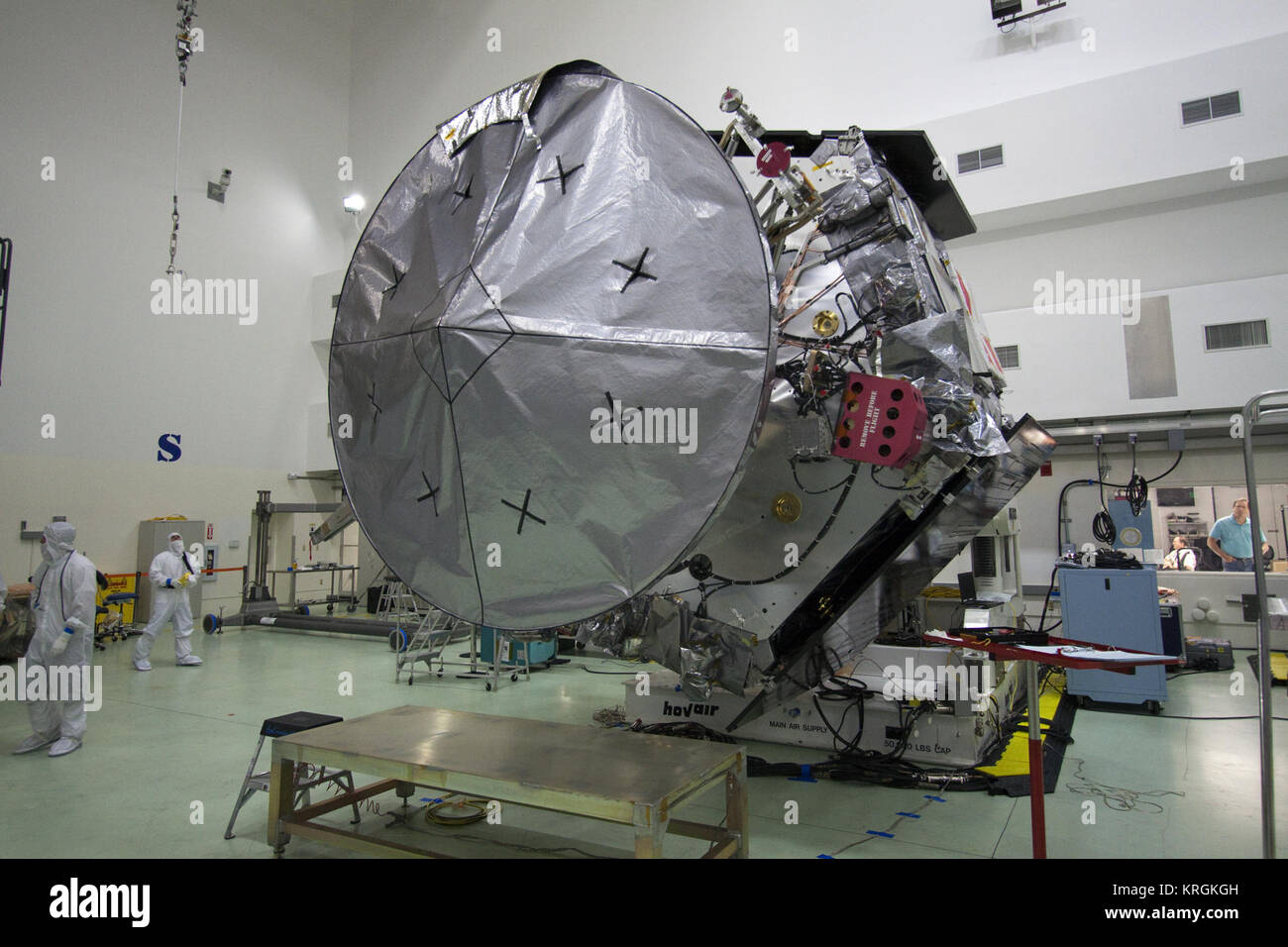 High gain antenna hires stock photography and images Alamy