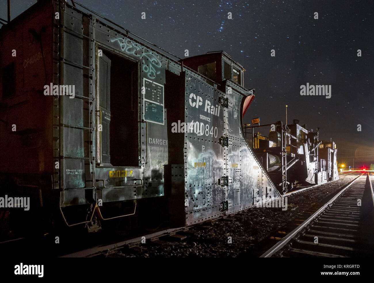 CP Rail snow plows 400762 and 400840 and Jordan spreader 402869 stand