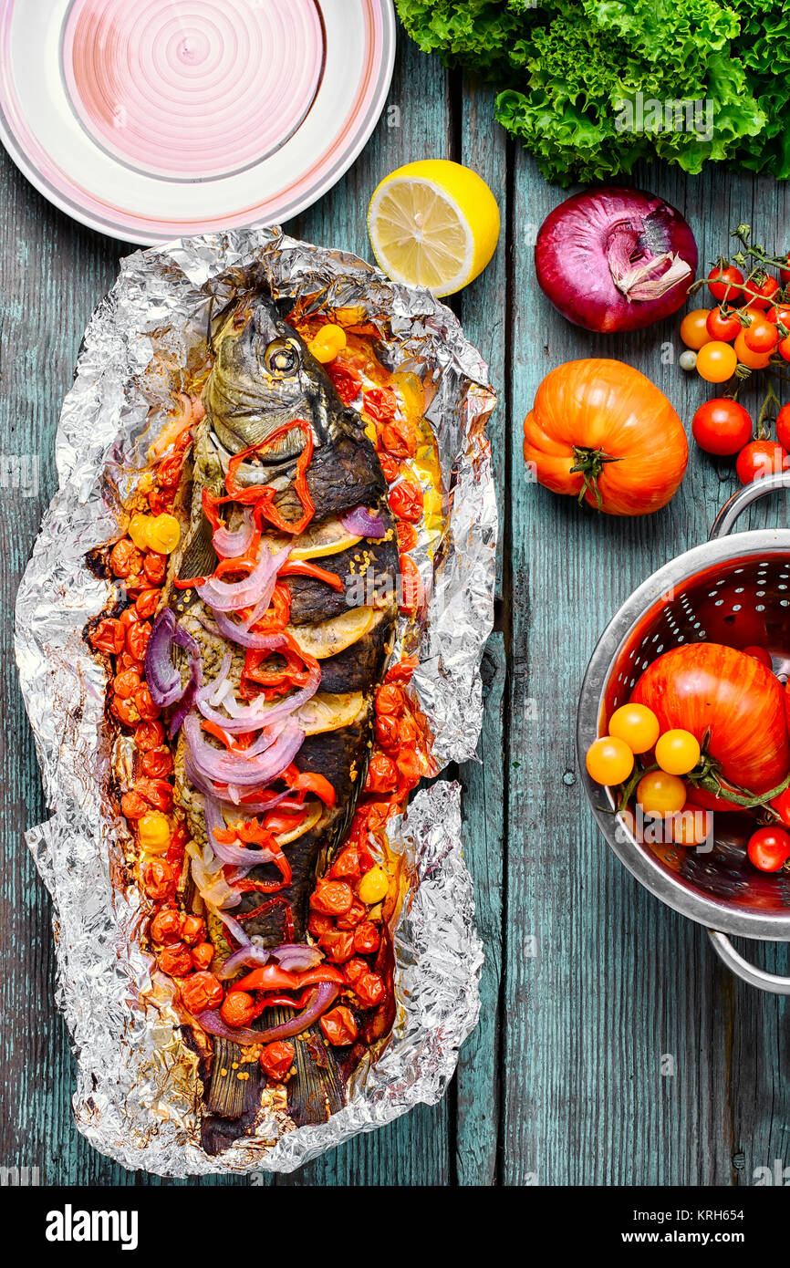 baked whole fish Stock Photo - Alamy