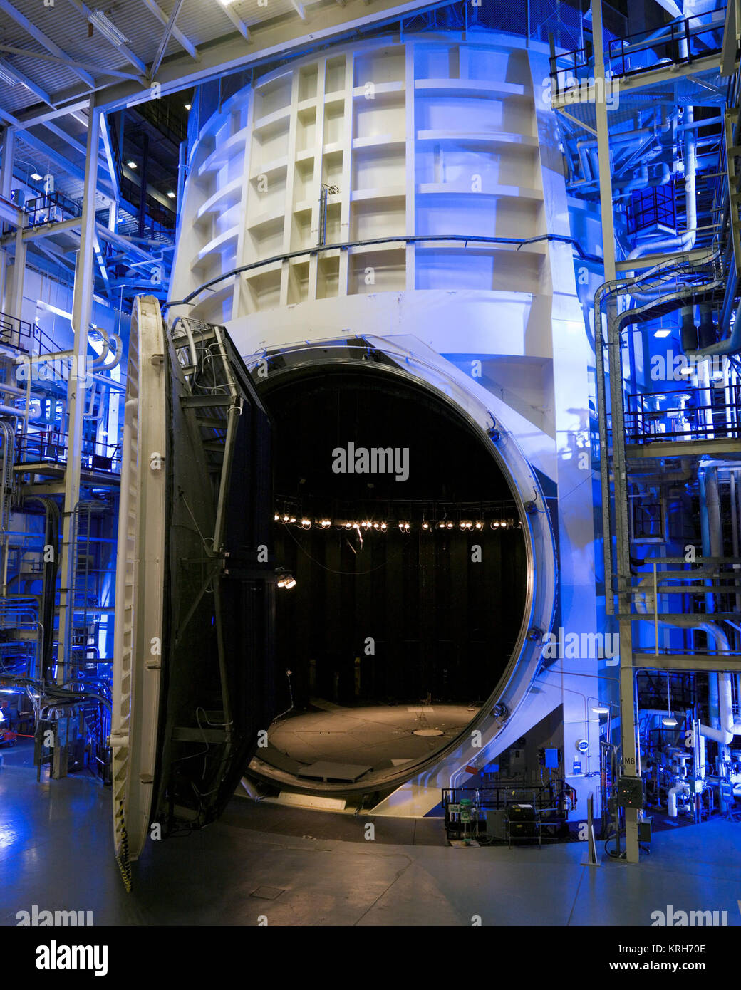 Thermal Vacuum Chamber Figure 3 From The KICT Dirty Thermal Vacuum