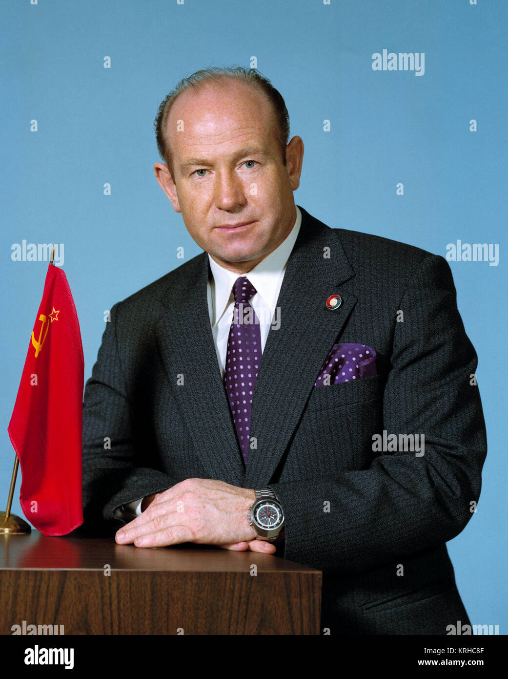 Aleksey Leonov ASTP - cropped Stock Photo - Alamy
