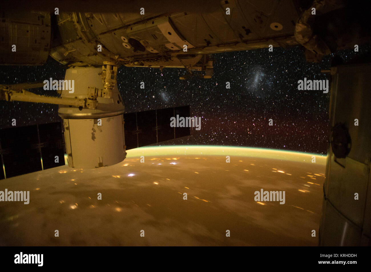Magellanic clouds hi-res stock photography and images - Alamy