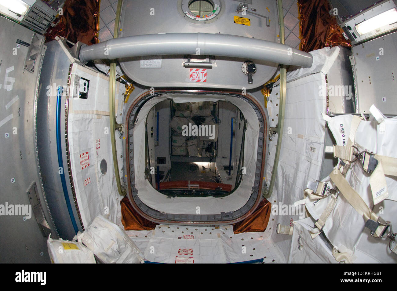 STS-126 Interior view of the Leonardo MPLM (2) Stock Photo