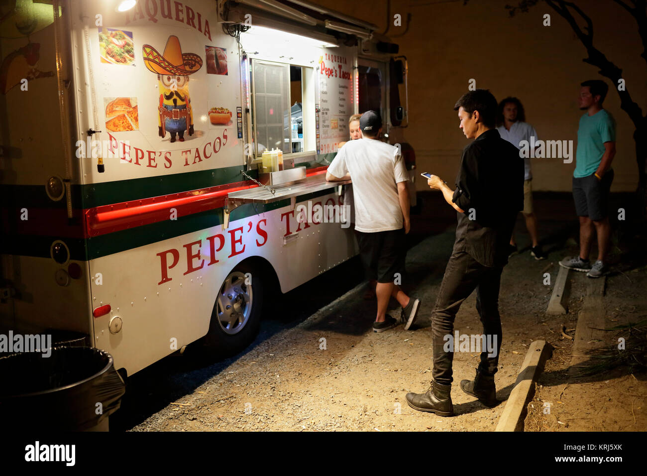 Late night food truck, Front Street, Wilmington, North Carolina, USA Stock Photo