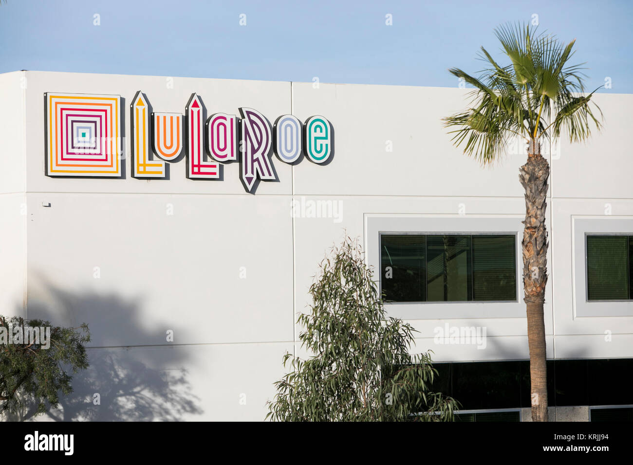 Lularoe High Resolution Stock Photography And Images Alamy