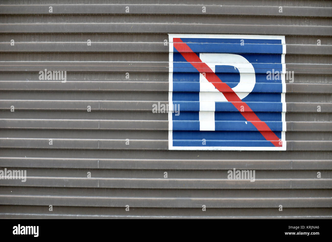 No parking loading zone sign Stock Photo Alamy