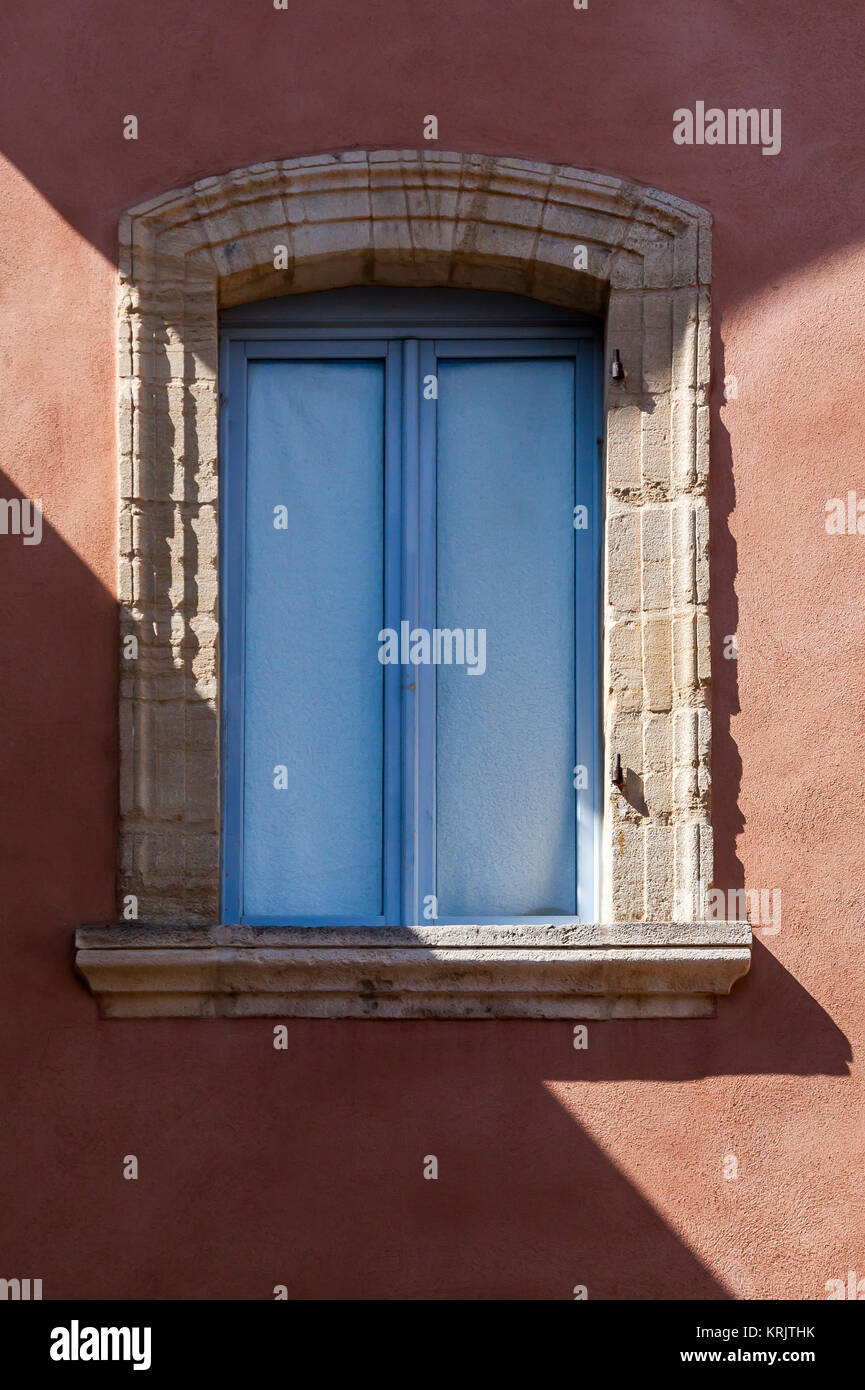 Blauer Fensterrahmen High Resolution Stock Photography And Images Alamy