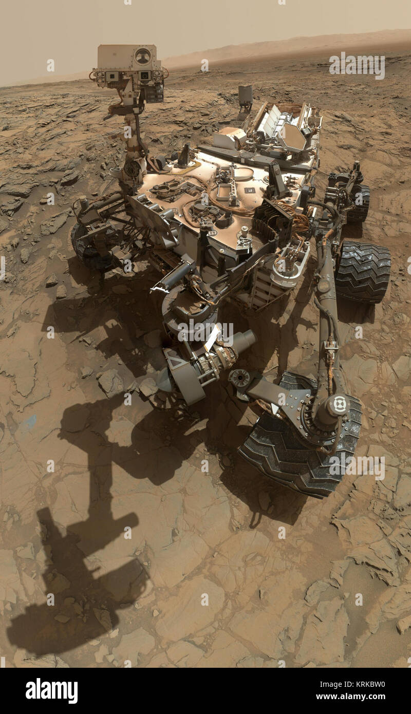 Mars Rover Portrait Curiosity mars rover self portrait hi-res stock photography and images ...