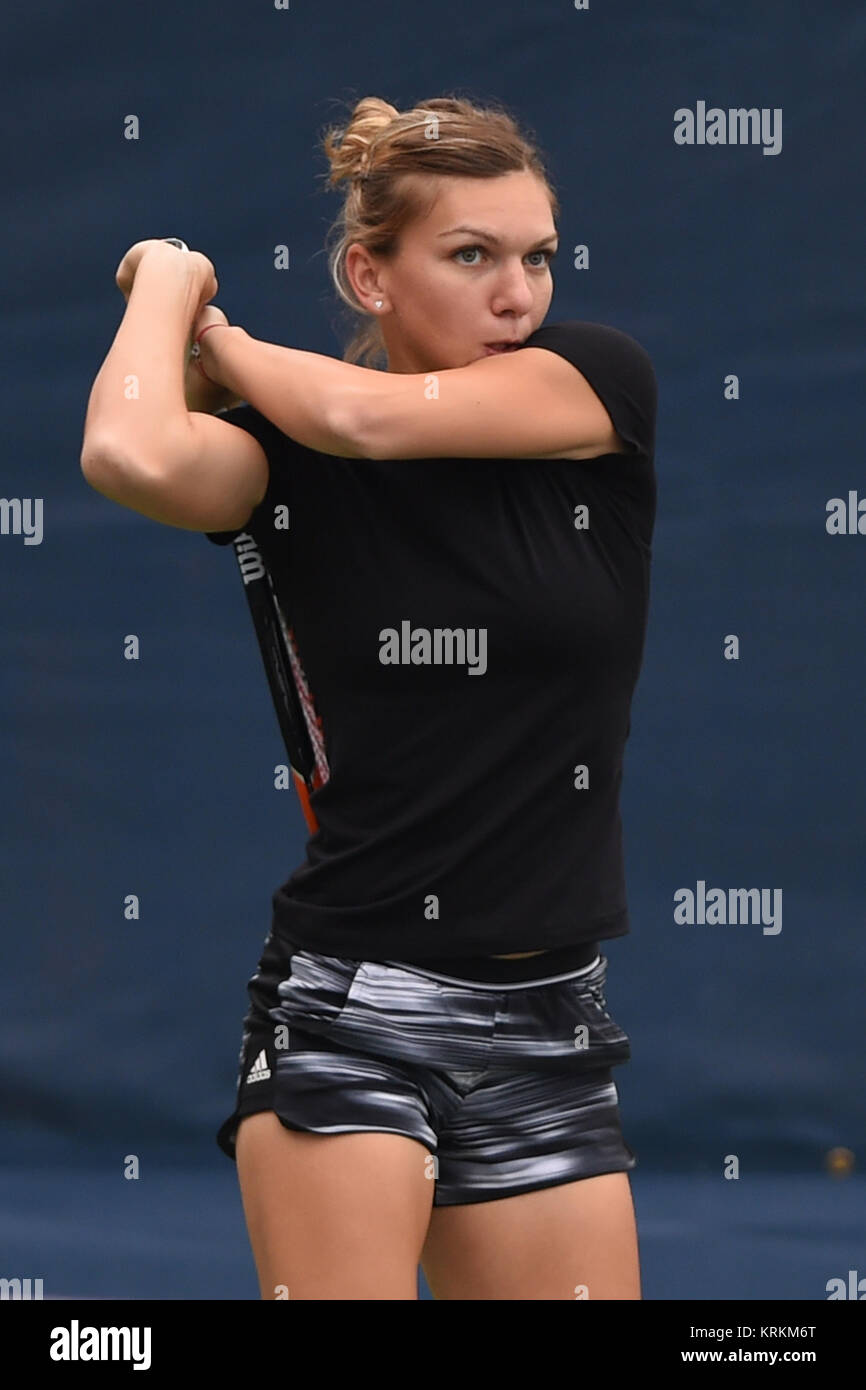 Sportsmenki mybb. Бенчич теннис фото. Фотографии с игр женского тенниса. Sportsmenki mybb. Sportsmenki mybb.