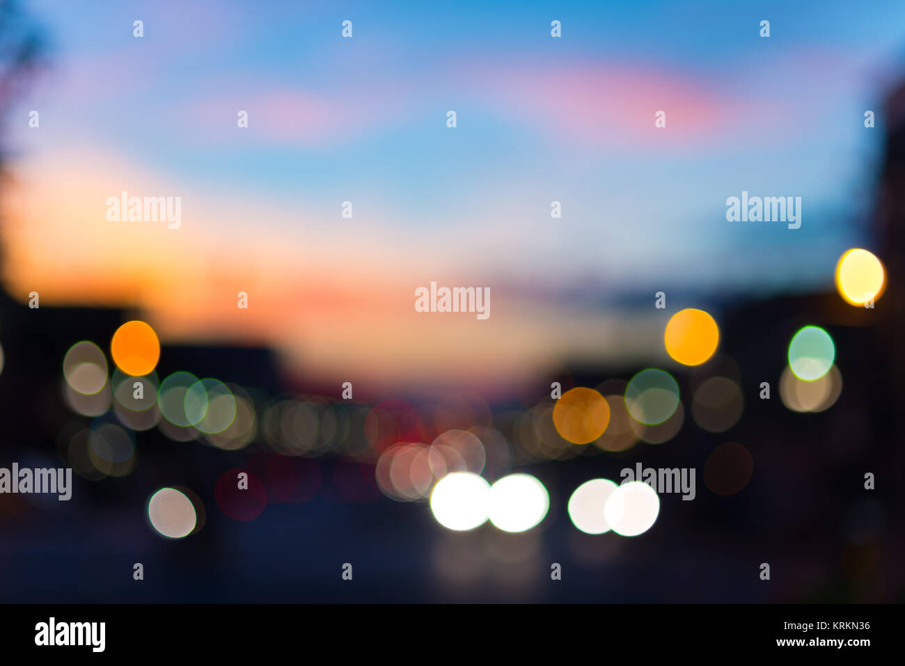 Defocused traffic lights on hi-res stock photography and images - Alamy