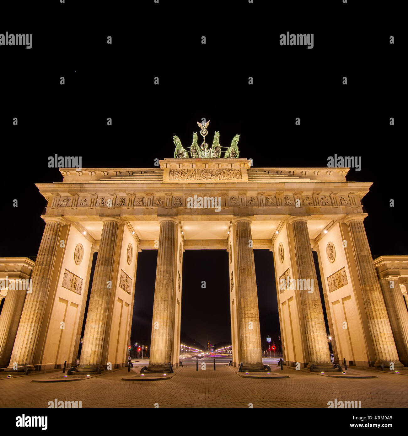 Brandeburg gate at night, Berlin, Germany