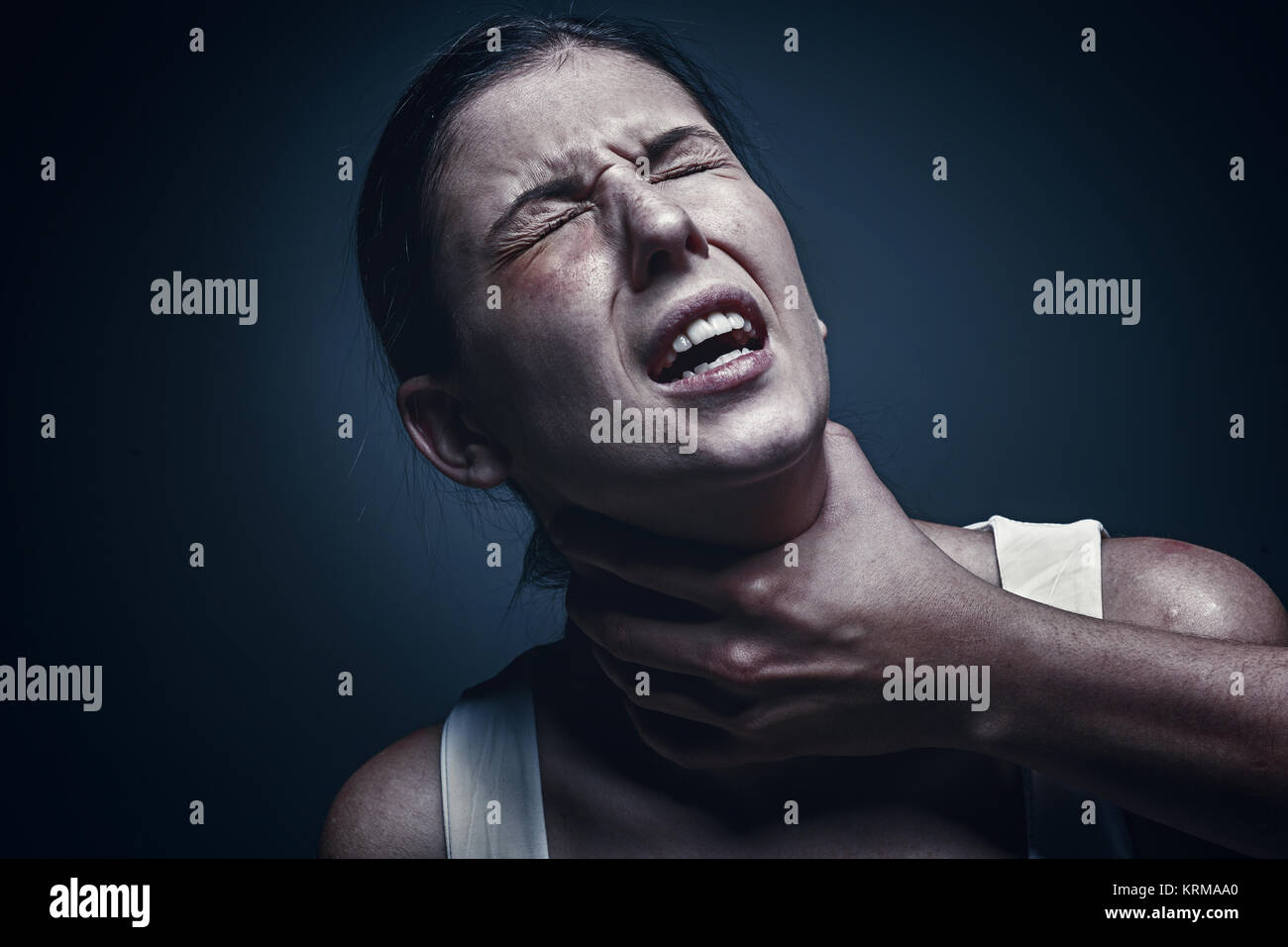 Man hand female neck choke hires stock photography and images Alamy