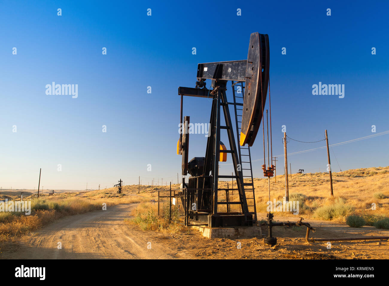 Working oil pump in Nevada desert, America Stock Photo Alamy