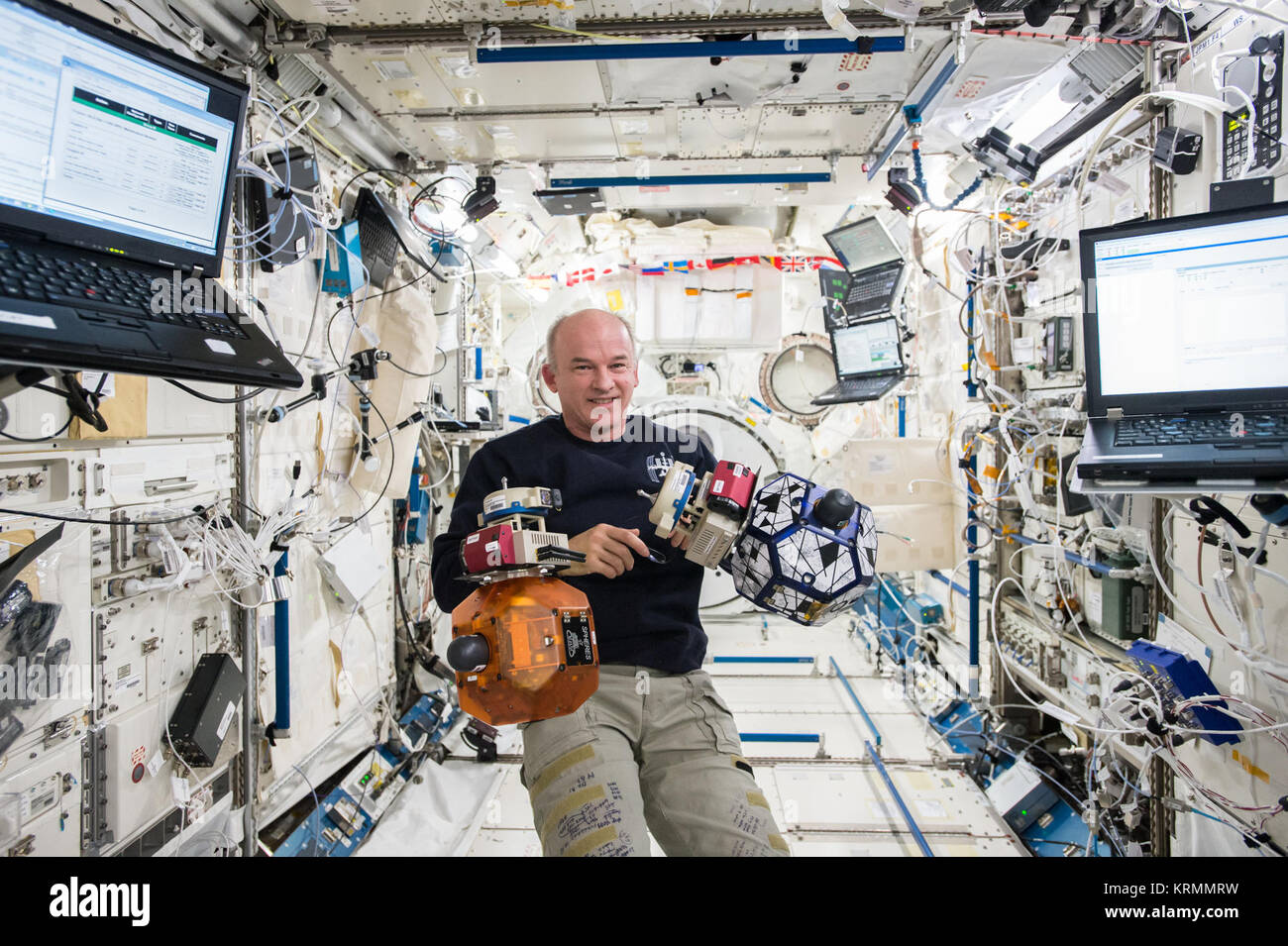 ISS-48 Jeff Williams with SPHERES in the Kibo lab Stock Photo