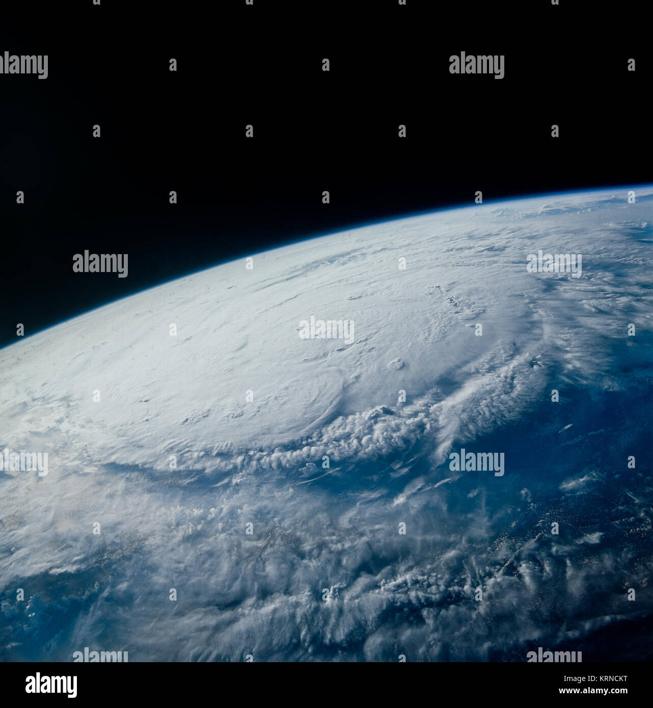 Hurricane Elena STS51I 19850829 1159z 01 Stock Photo Alamy