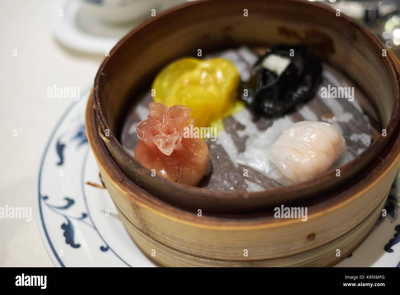 Arrangement chinese dim sum hi-res stock photography and images - Alamy