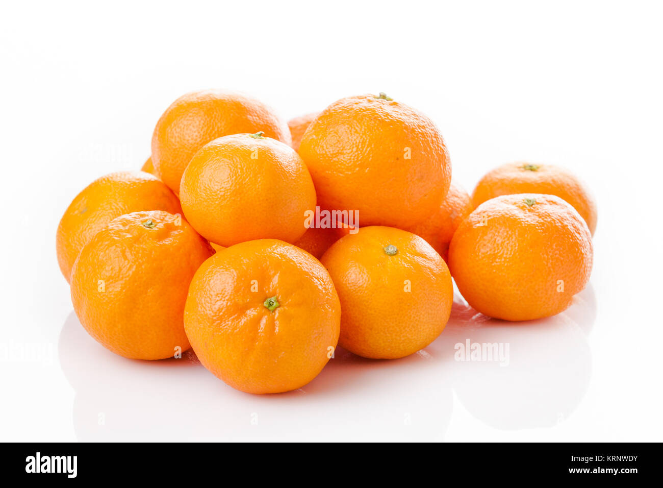clementine isolated. mandarin. orange. tangerine Stock Photo Alamy