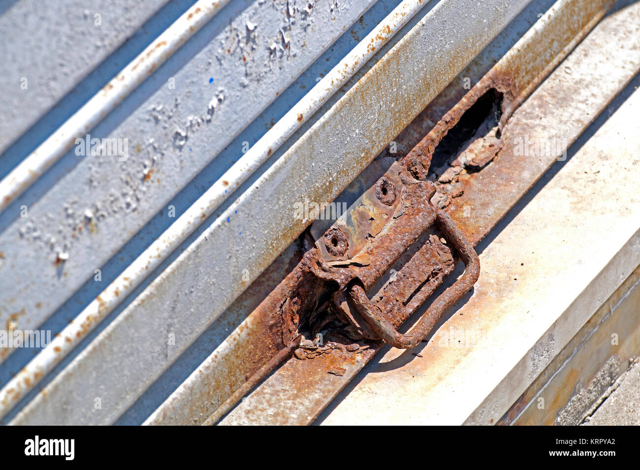 handle rusty gate Stock Photo - Alamy