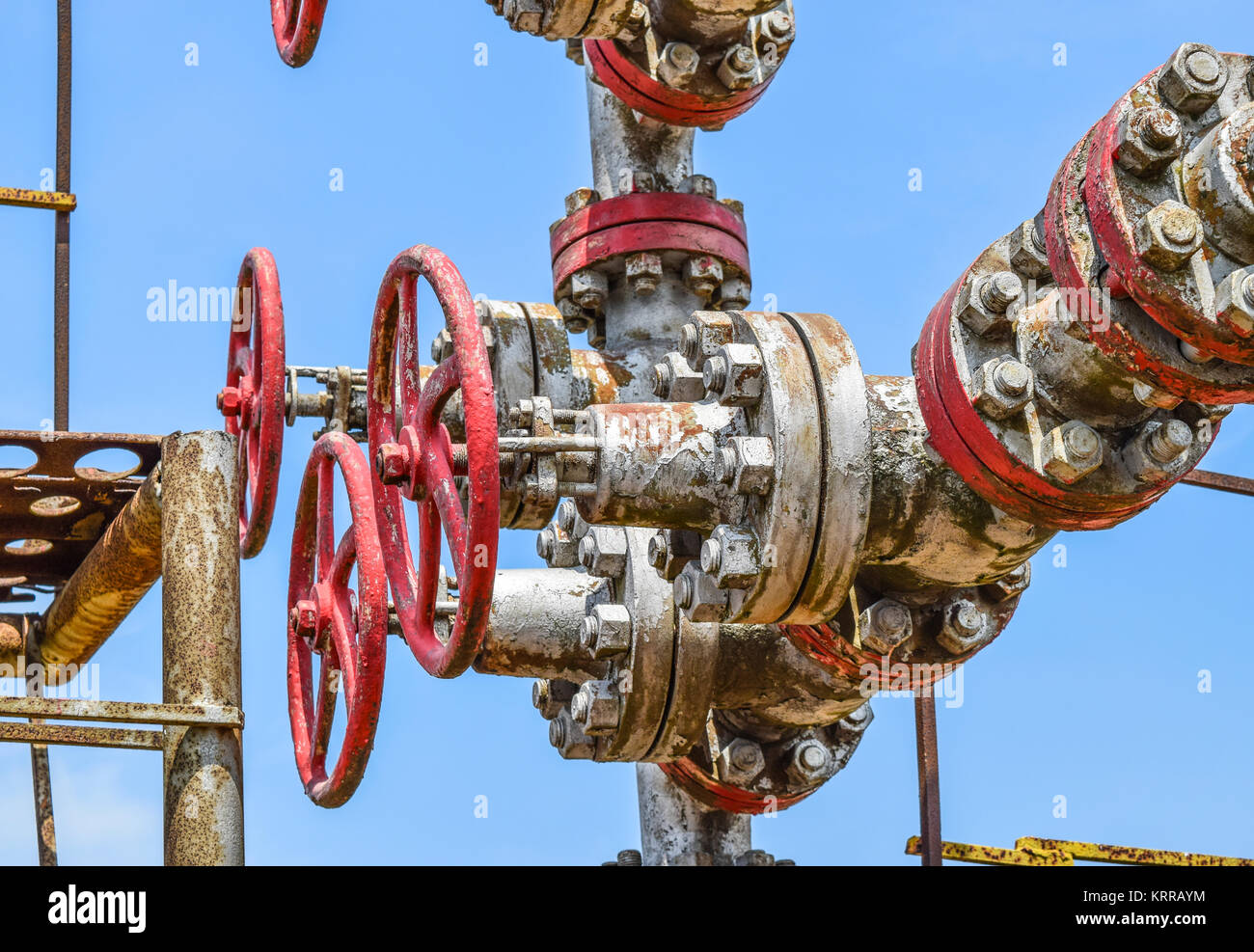 Oil well wellhead equipment. Hand valve with handwheel for opening and