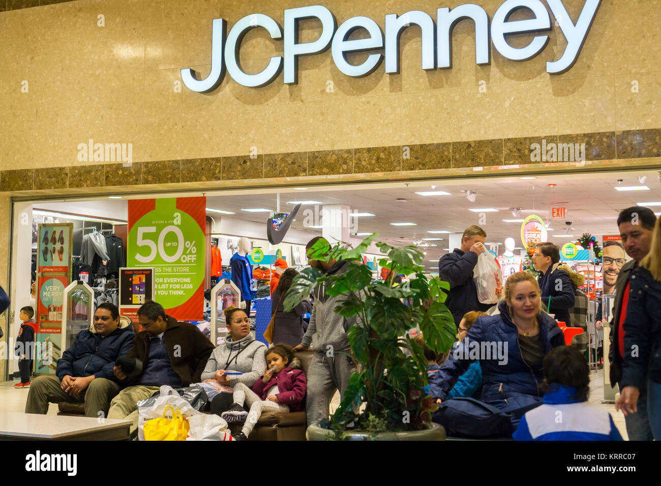 Kohl's department store shopping bags in the Rego Center Mall in Queens in  New York on Saturday, February 18, 2017, 2017. Kohl's is expected to report  its fourth-quarter earnings on February 23rd. (©