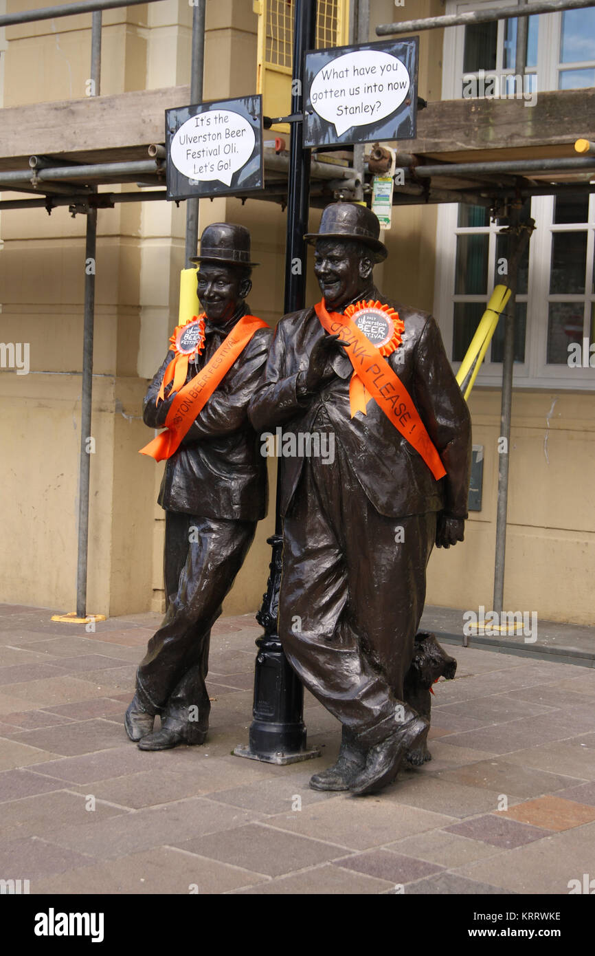 Bronze Statue of Stan Laurel and Oliver Hardy, Ulverston Stock Photo