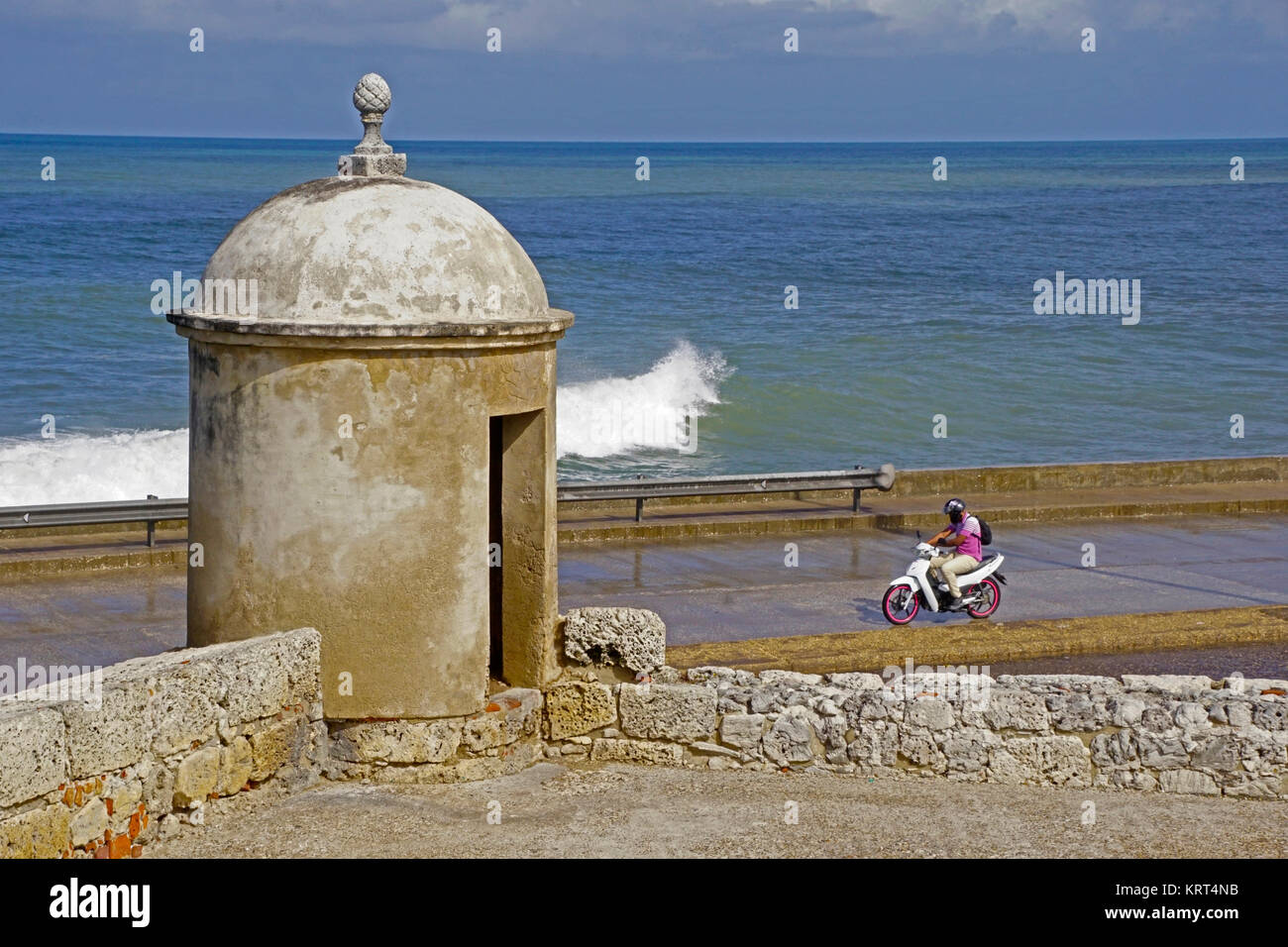 Caribbean Sea from city wall (Baluarte la Santa Cruz) of Old Town Cartagena de Indias, Colombia. Stock Photo