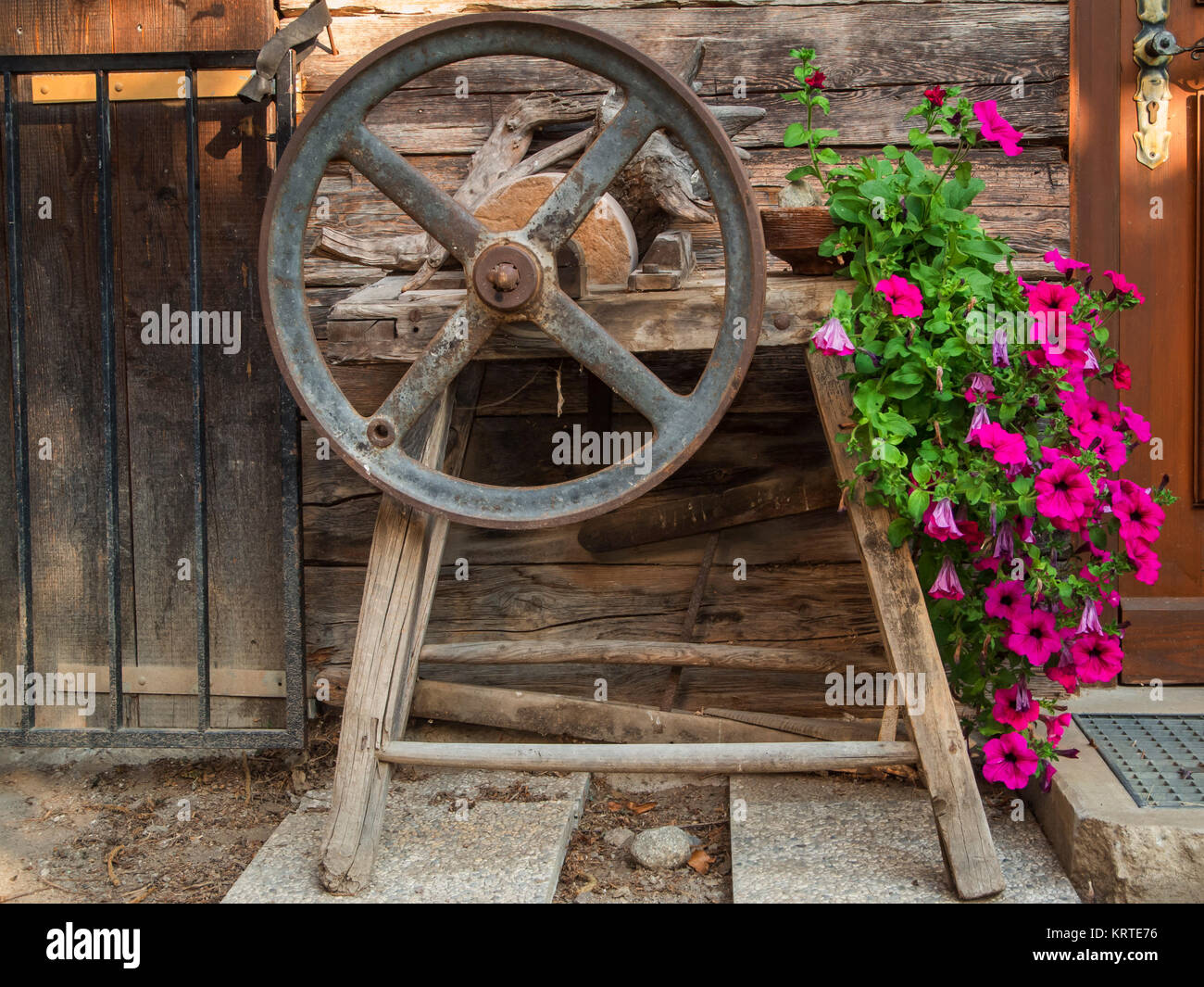Handrad hi-res stock photography and images - Alamy