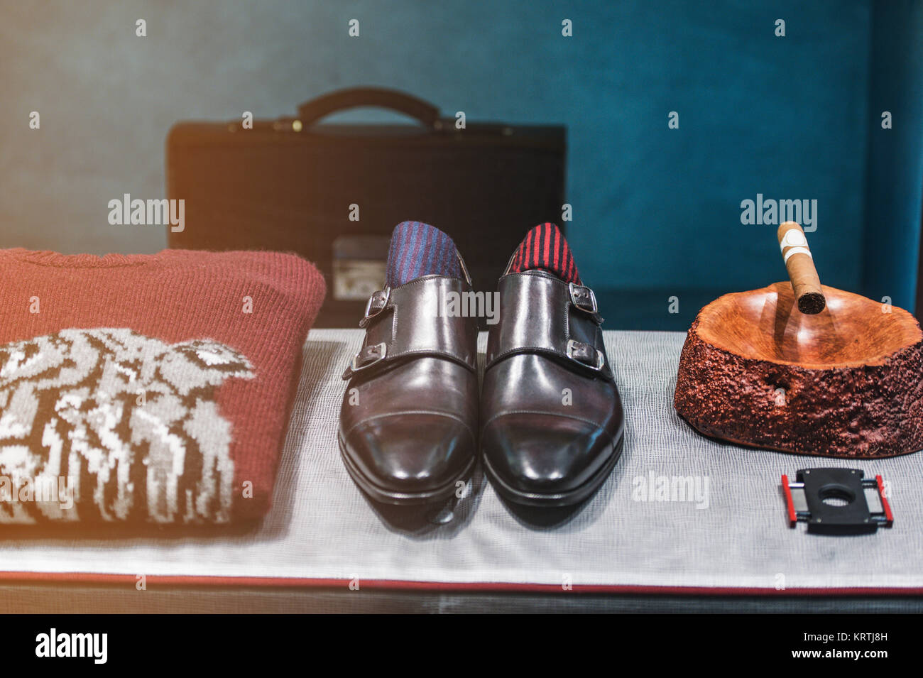 Men style fashion abstract hi-res stock photography and images - Alamy