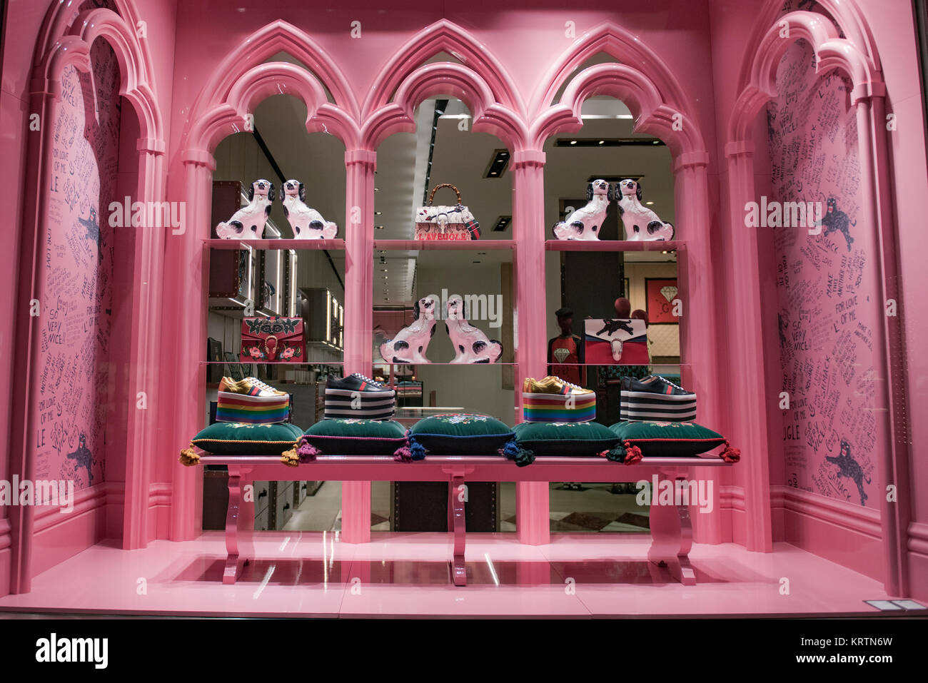 Milan, Italy - November 12, 2016: Dolce and Gabbana store in Milan, Italy  Stock Photo - Alamy