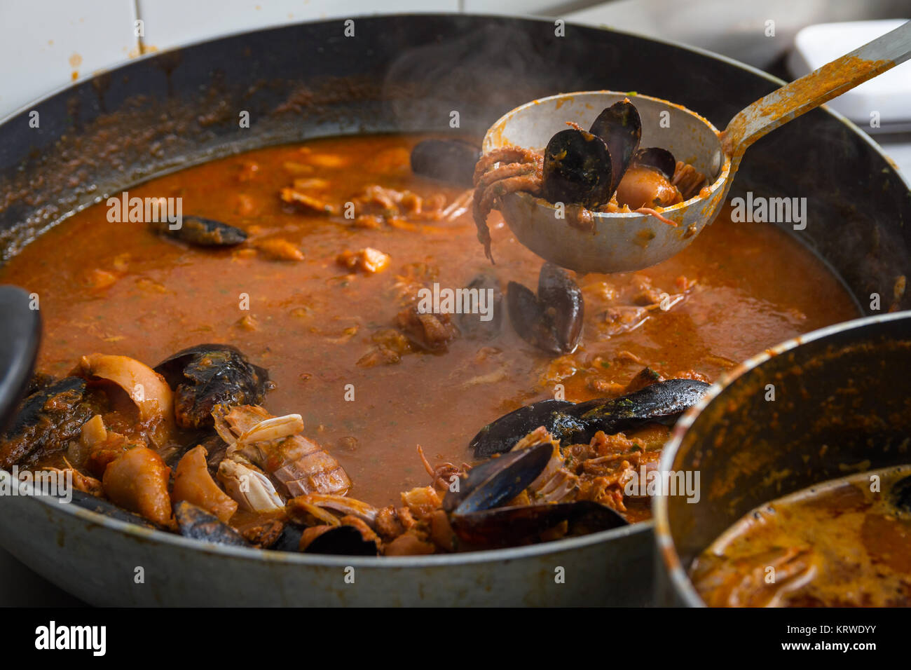 Fish soup, fish soup Stock Photo - Alamy