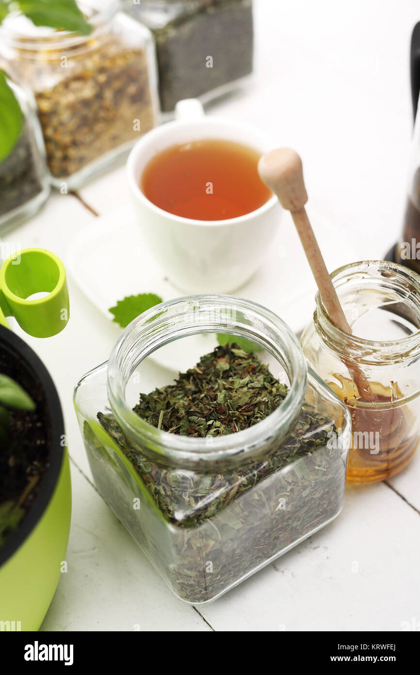 honey,sweetening with honey. tea sweetened with honey Stock Photo Alamy