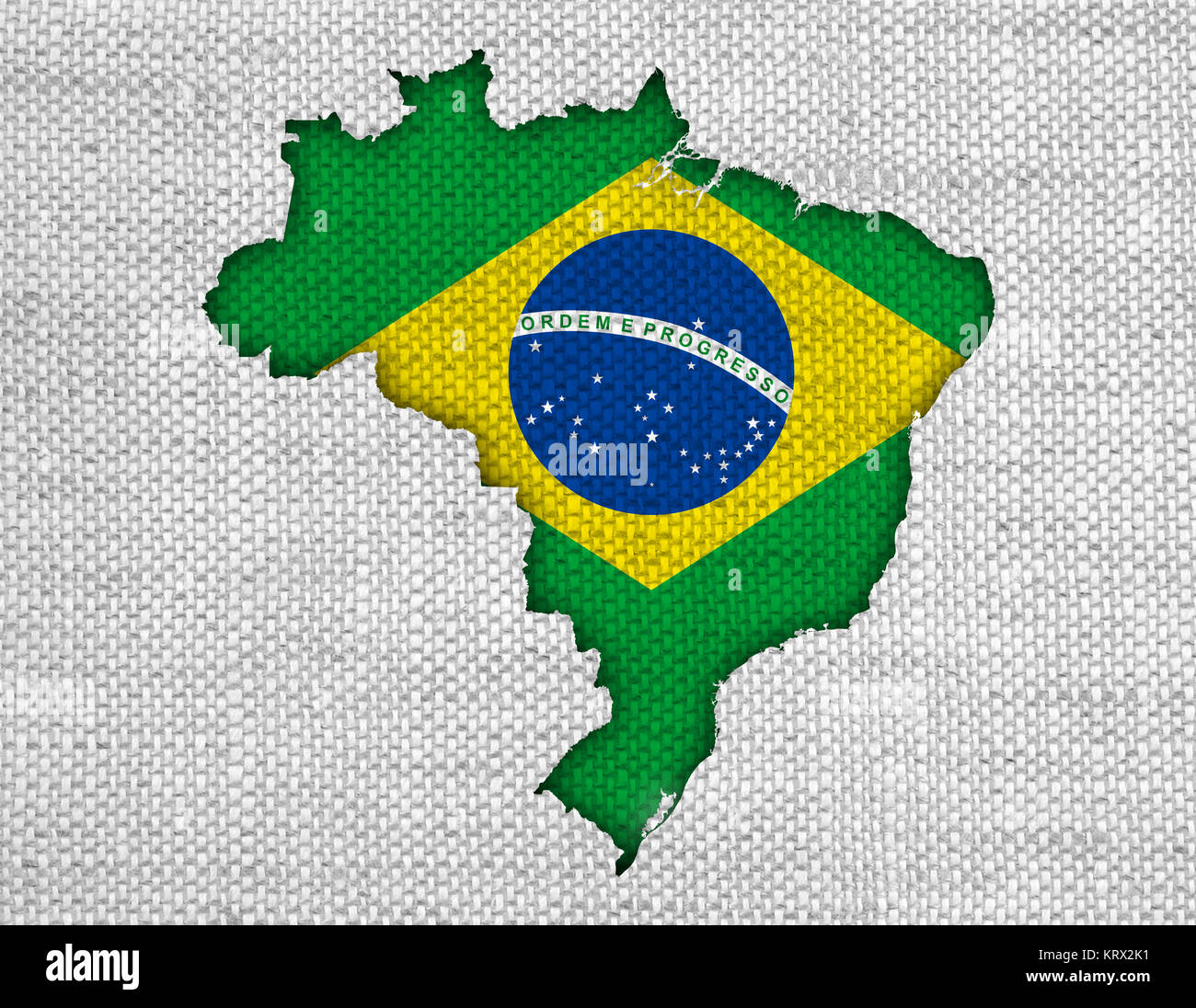 Karte und Fahne von Brasilien auf altem Leinen Stock Photo
