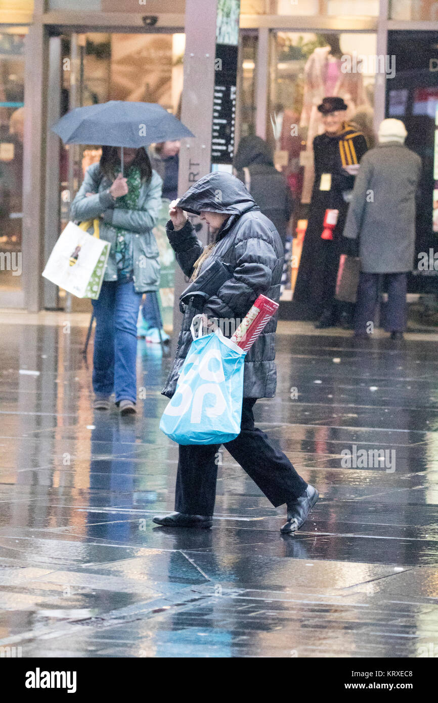 Umbrellas couple heavy rain downpour walking hi-res stock photography ...