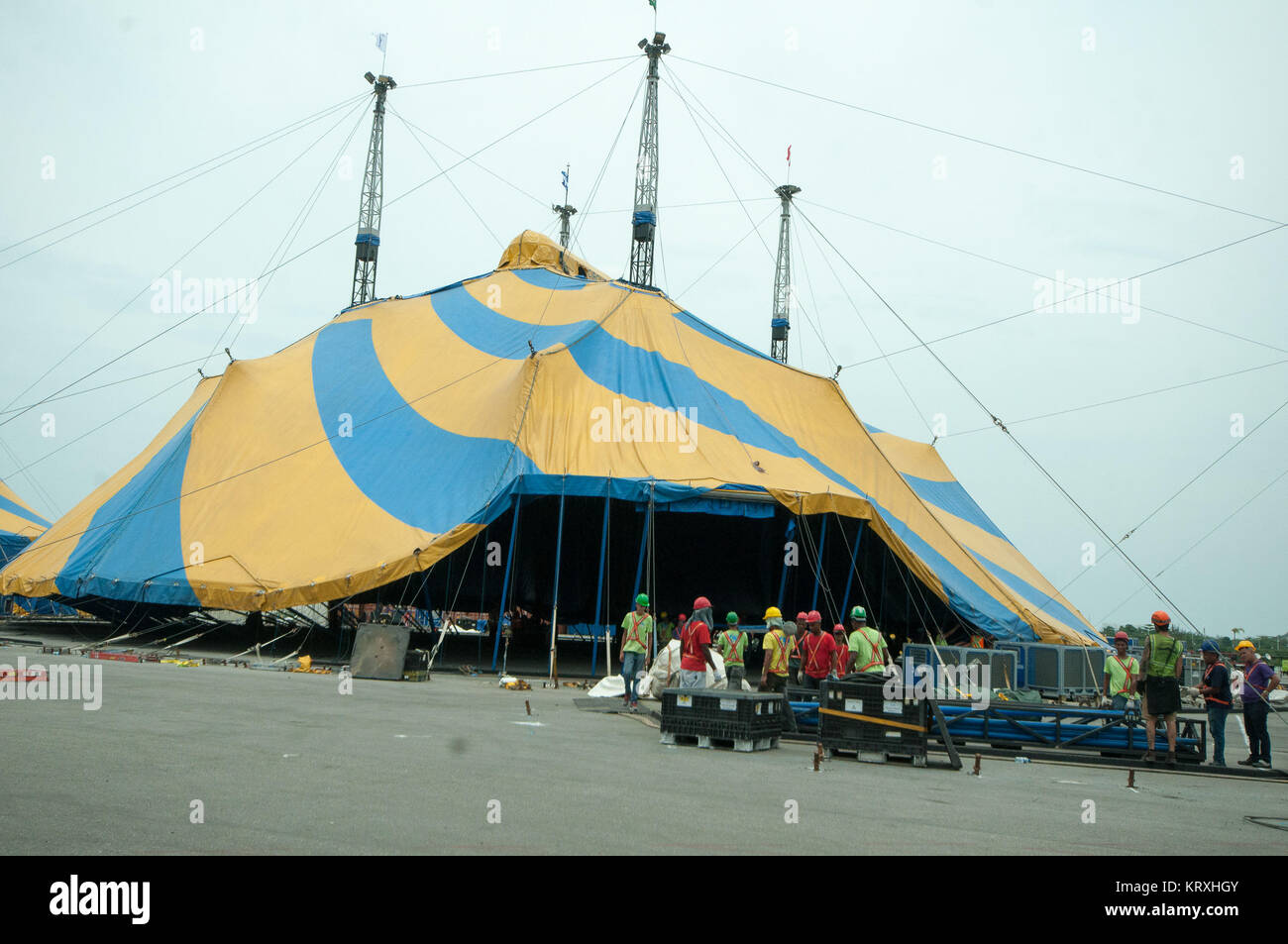 Rio De Janeiro, Rj, Brasil. 21st Dec, 2017. The Cirque du Soleil is in Rio de Janeiro, Brazil, for a tour that starts on the 28 of december all the way through 21 of january. Photo : Humberto Ohana/ZUMA press ZUMA Wire Credit: Humberto Ohana/ZUMA Wire/Alamy Live News Stock Photo