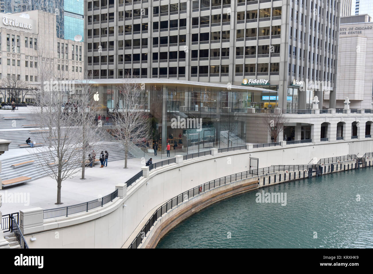 Chicago apple store architecture hi-res stock photography and images - Alamy