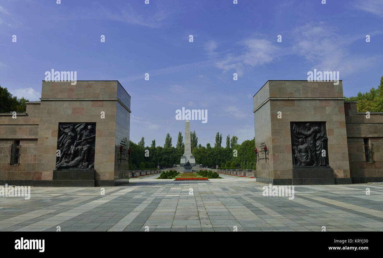 Soviet monument, Schoenholzer moor, Pankow, Berlin, Germany / Sch?nholzer, Sowjetisches Ehrenmal, Schoenholzer Heide, Deutschland / Schönholzer Stock Photo