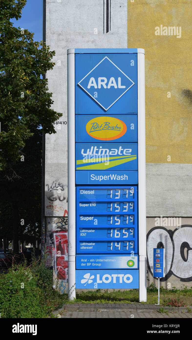 Costs of petrol, Berlin, Germany, Benzinpreise, Deutschland Stock Photo