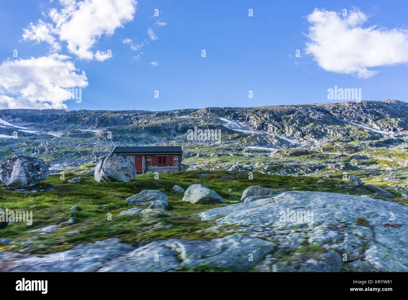 Bergwelt in Norwegen im Sommer Stock Photo