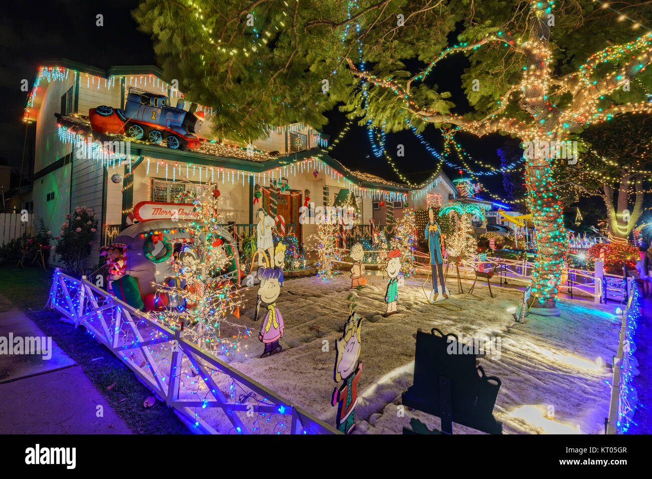 El Segundo Christmas Parade 2022 Candy Lane High Resolution Stock Photography And Images - Alamy