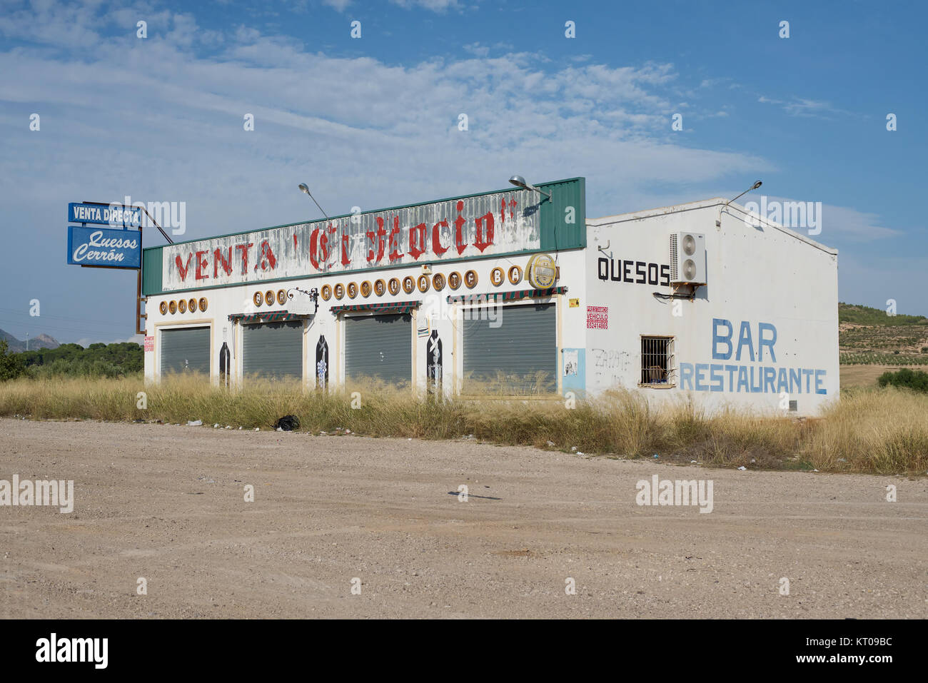 Vacant roadside Bar and Restaurant Stock Photo Alamy