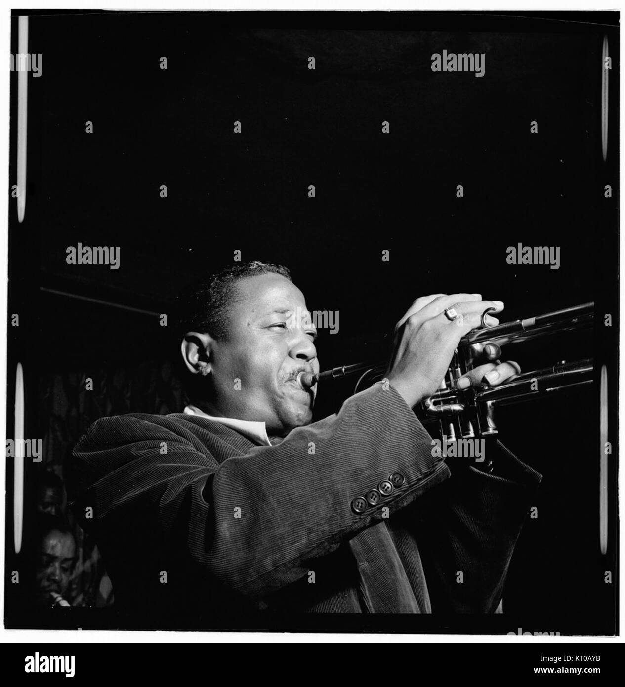 (Portrait of Roy Eldridge, Spotlite (Club), New York, N.Y., ca. Nov. 1946)  (4843741288) Stock Photo